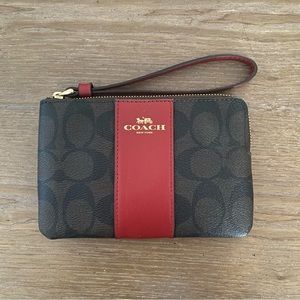 COACH WRISTLET *NWT*
